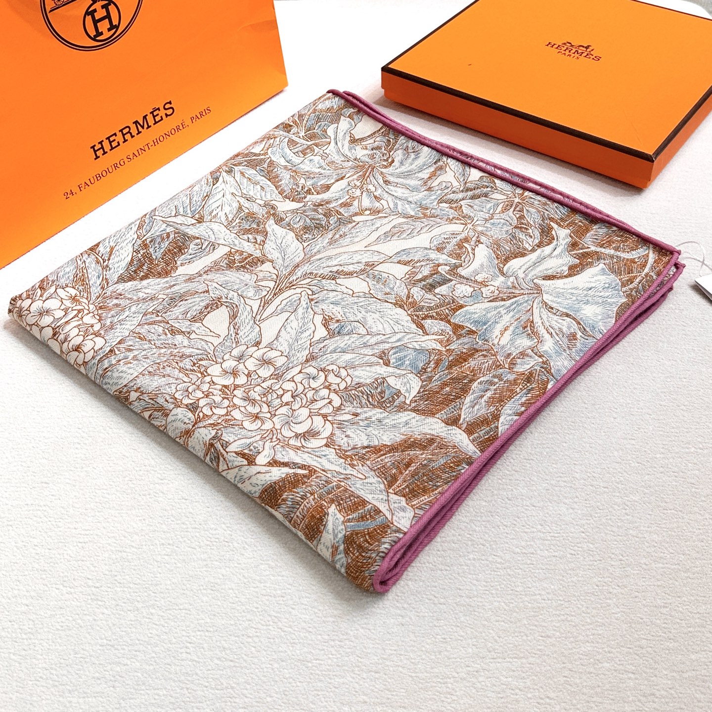 【双面同色 丝毛款】羊绒新款 买了都说好看‼️推荐💕【巴勒莫植物园 140】羊绒方巾‼️H家ZG爆款🎁💟