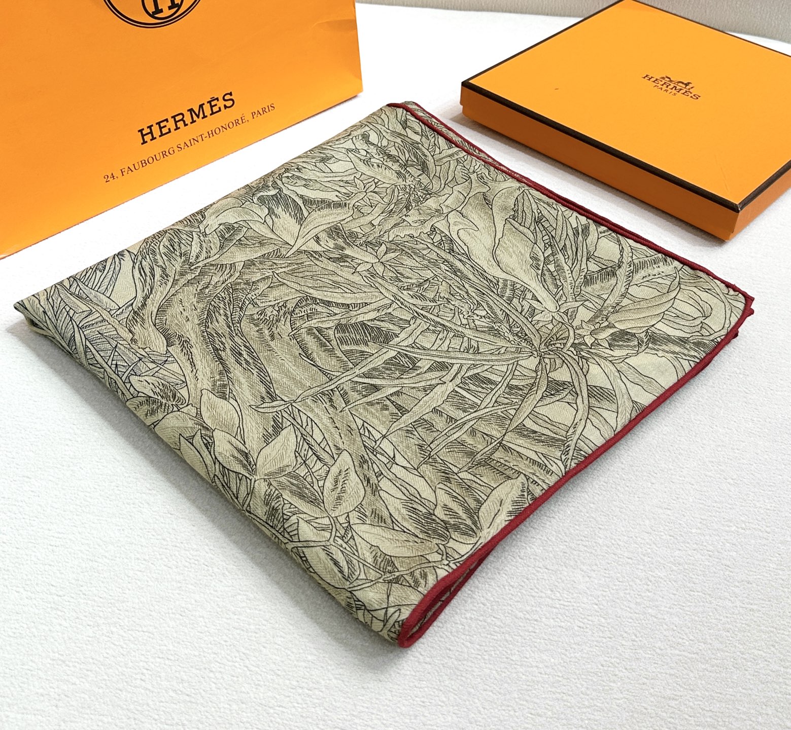 【双面同色 丝毛款】羊绒新款 买了都说好看‼️推荐💕【巴勒莫植物园 140】羊绒方巾‼️H家ZG爆款🎁💟