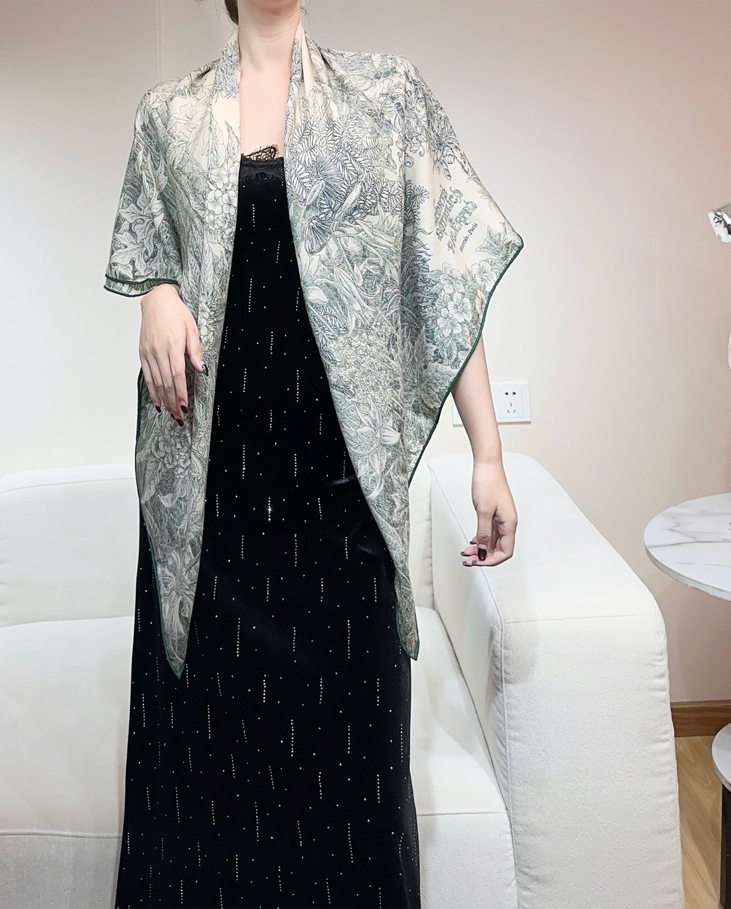 【双面同色 丝毛款】羊绒新款 买了都说好看‼️推荐💕【巴勒莫植物园 140】羊绒方巾‼️H家ZG爆款🎁💟