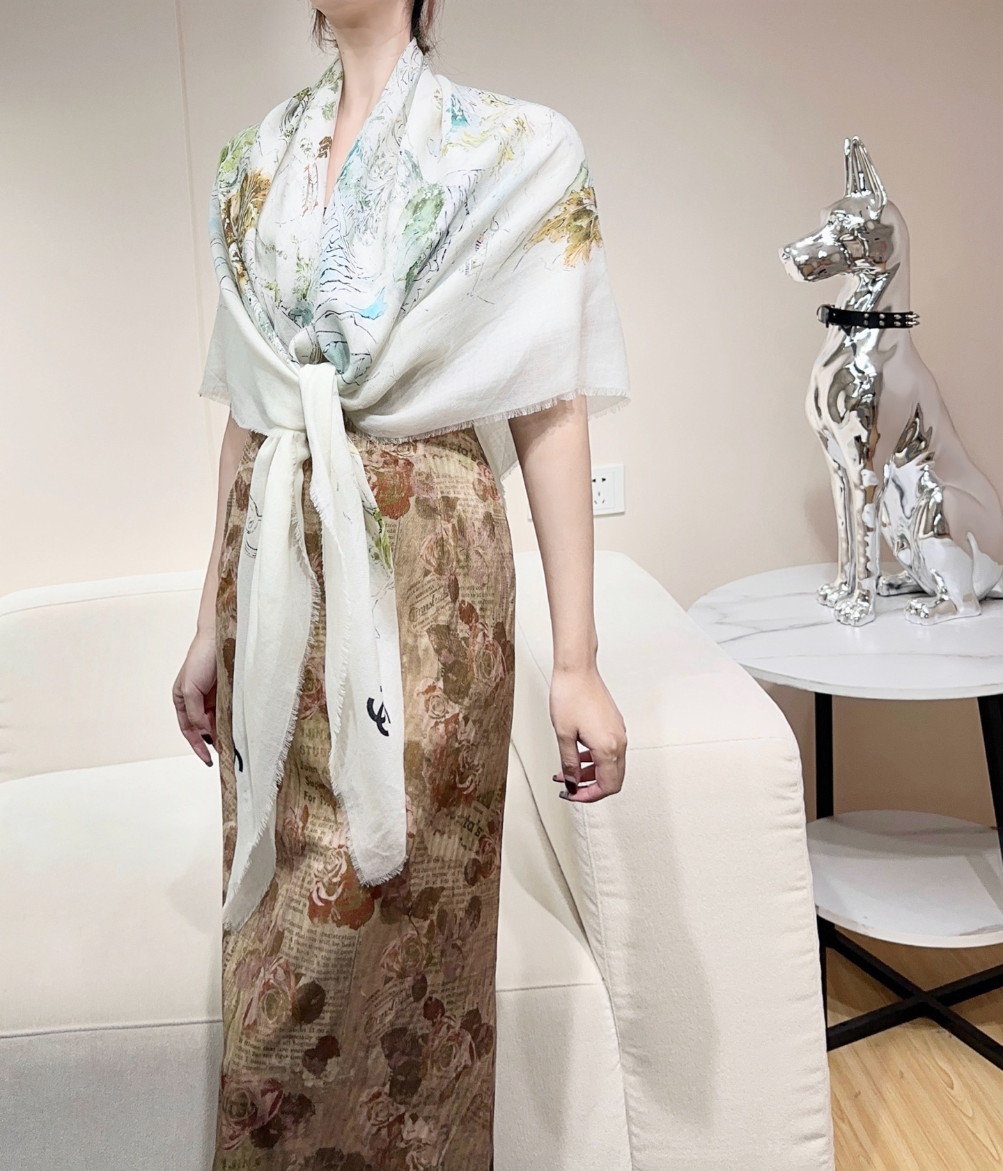 CHANEL 塔尖的单品 ，25秋冬高级手工坊系列作品梦幻而极具电影感，灵感来自嘉柏丽尔·香奈儿收藏的中