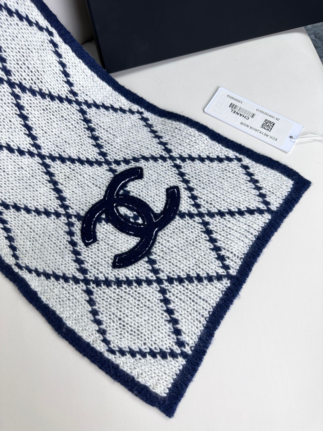 上新！🌾爆款到货！香奈儿Chanel秋冬超软糯围巾|||🧣这条香奈儿秋冬围巾 一定要提前入！不然等到秋冬