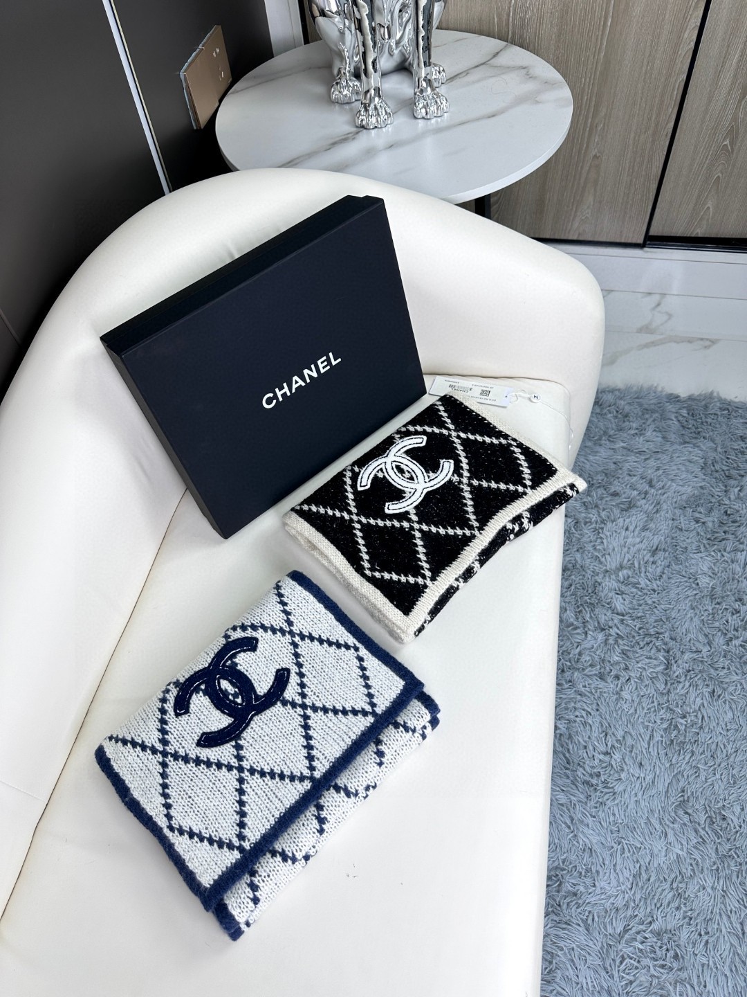 上新！🌾爆款到货！香奈儿Chanel秋冬超软糯围巾|||🧣这条香奈儿秋冬围巾 一定要提前入！不然等到秋冬