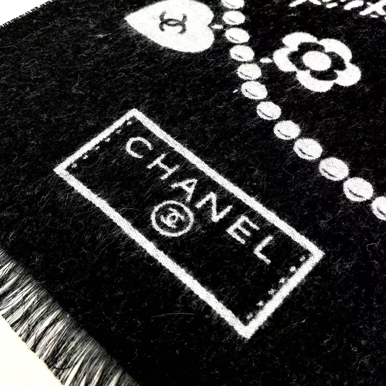 🆕Chanel 25B珍珠coco50*200cm.100%山羊绒精选顶级山羊绒/绵羊毛/桑蚕丝，融合精