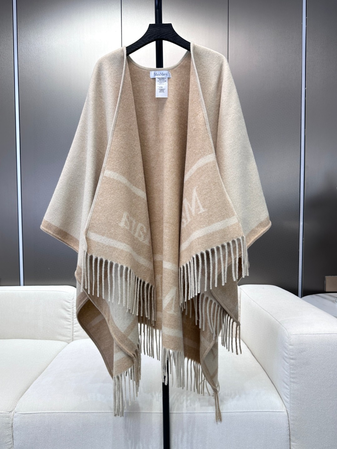 𝐌𝐚𝐱 𝐦𝐚𝐫𝐚 双面斗篷‼️原单品质牛货,气质的没有争议‼️本年度最in的走秀斗篷🤙🏻百搭的无敌的那种