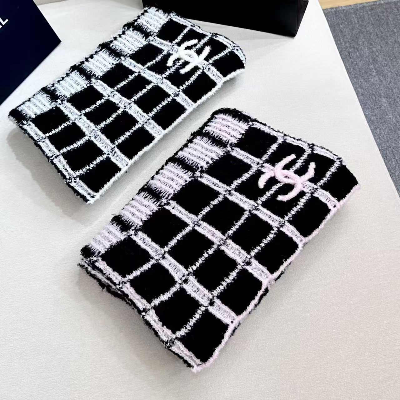 新款Chanel · 香奈儿难得一见的针织单品，温柔配色，超级迷恋❗️气质低调恬静又不失优雅❗️】重点推