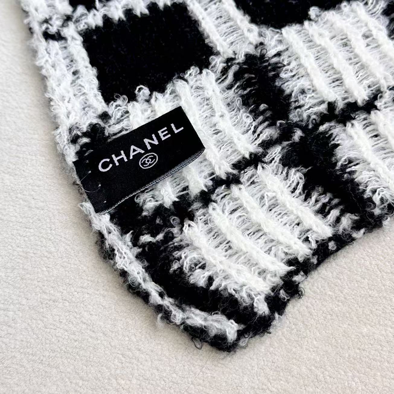 新款Chanel · 香奈儿难得一见的针织单品，温柔配色，超级迷恋❗️气质低调恬静又不失优雅❗️】重点推