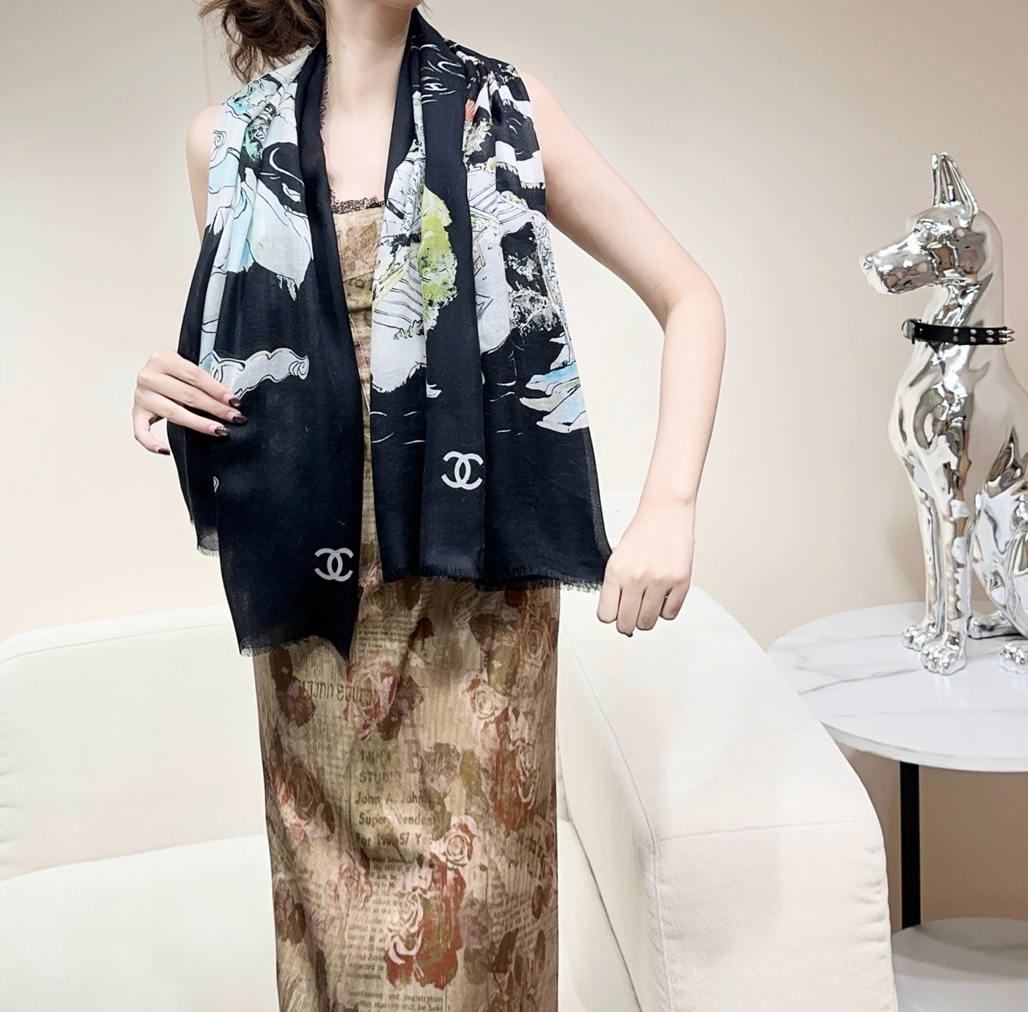 CHANEL 塔尖的单品 ，25秋冬高级手工坊系列作品梦幻而极具电影感，灵感来自嘉柏丽尔·香奈儿收藏的中