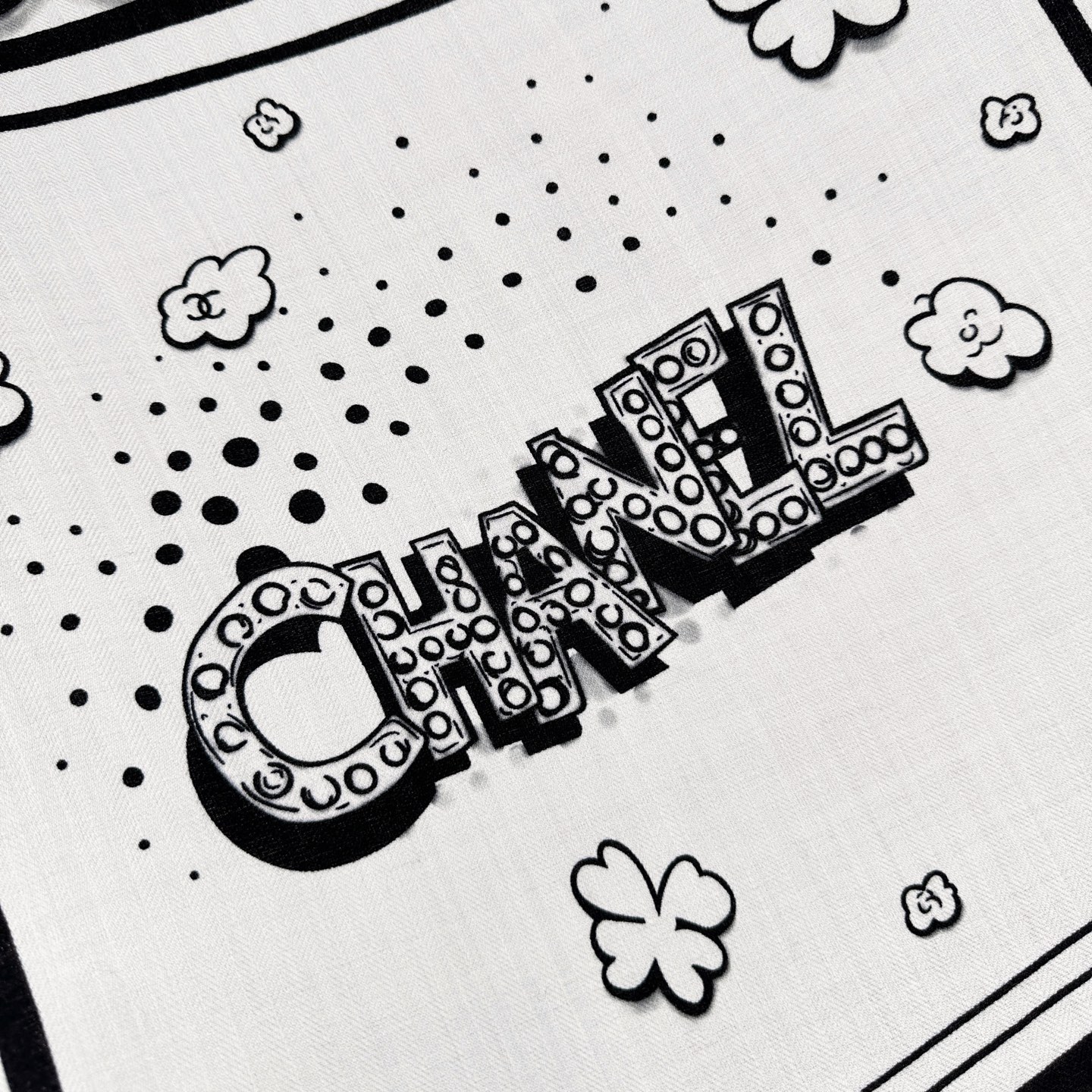 ✨上新💛香奈儿【110尺寸 双面同色 丝毛款】 羊绒方巾‼️抢‼️VIP推荐 ‼️👍下手一定要快【高端 