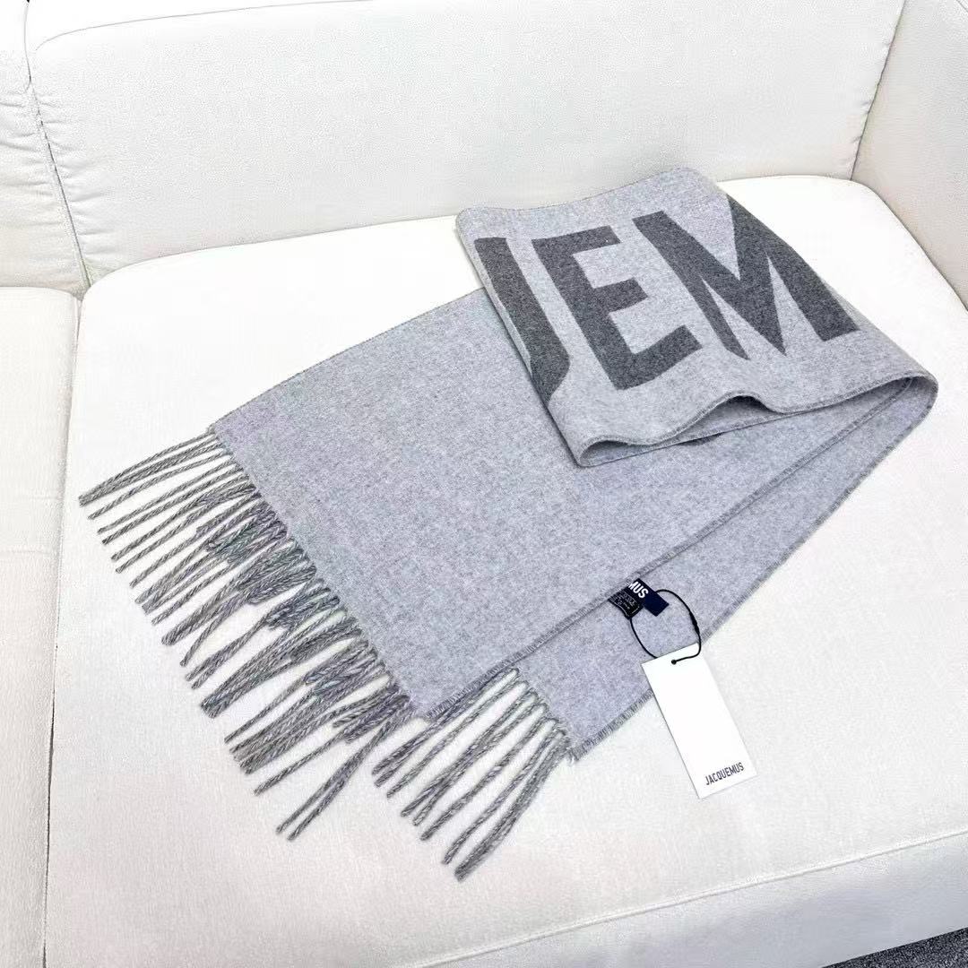 ✨Jacquemus 双面围巾❗今年真的被疯狂种草 今年冬天就非宠这条 好看的要疯掉了，太有型太有魅力了