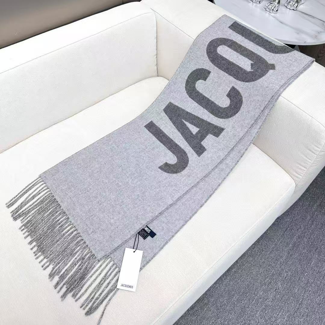 ✨Jacquemus 双面围巾❗今年真的被疯狂种草 今年冬天就非宠这条 好看的要疯掉了，太有型太有魅力了