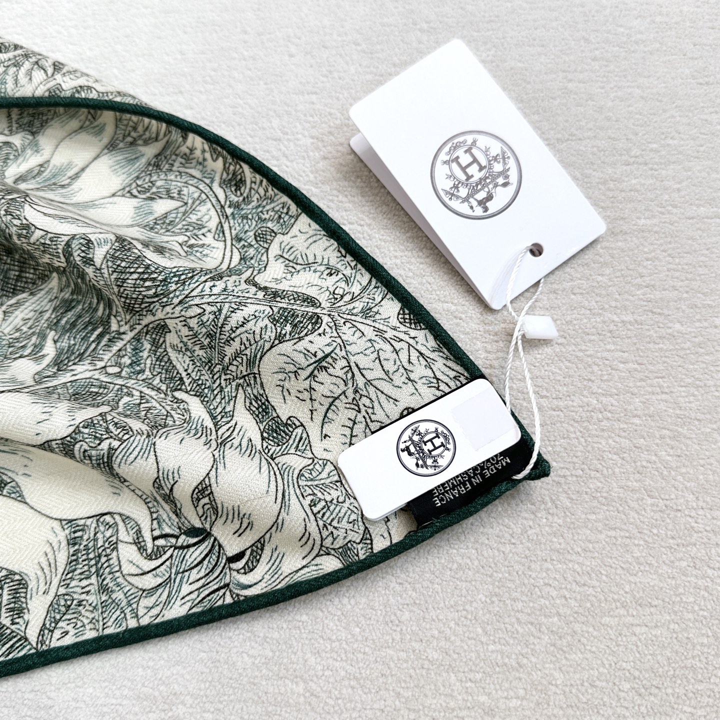 【双面同色 丝毛款】羊绒新款 买了都说好看‼️推荐💕【巴勒莫植物园 140】羊绒方巾‼️H家ZG爆款🎁💟