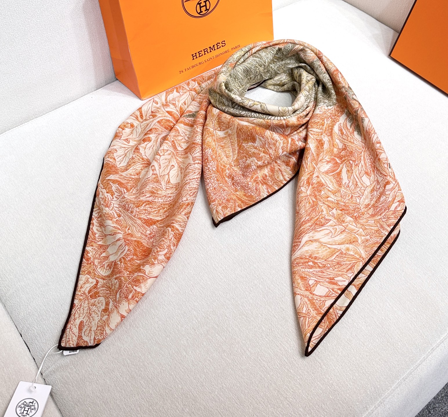 【双面同色 丝毛款】羊绒新款 买了都说好看‼️推荐💕【巴勒莫植物园 140】羊绒方巾‼️H家ZG爆款🎁💟