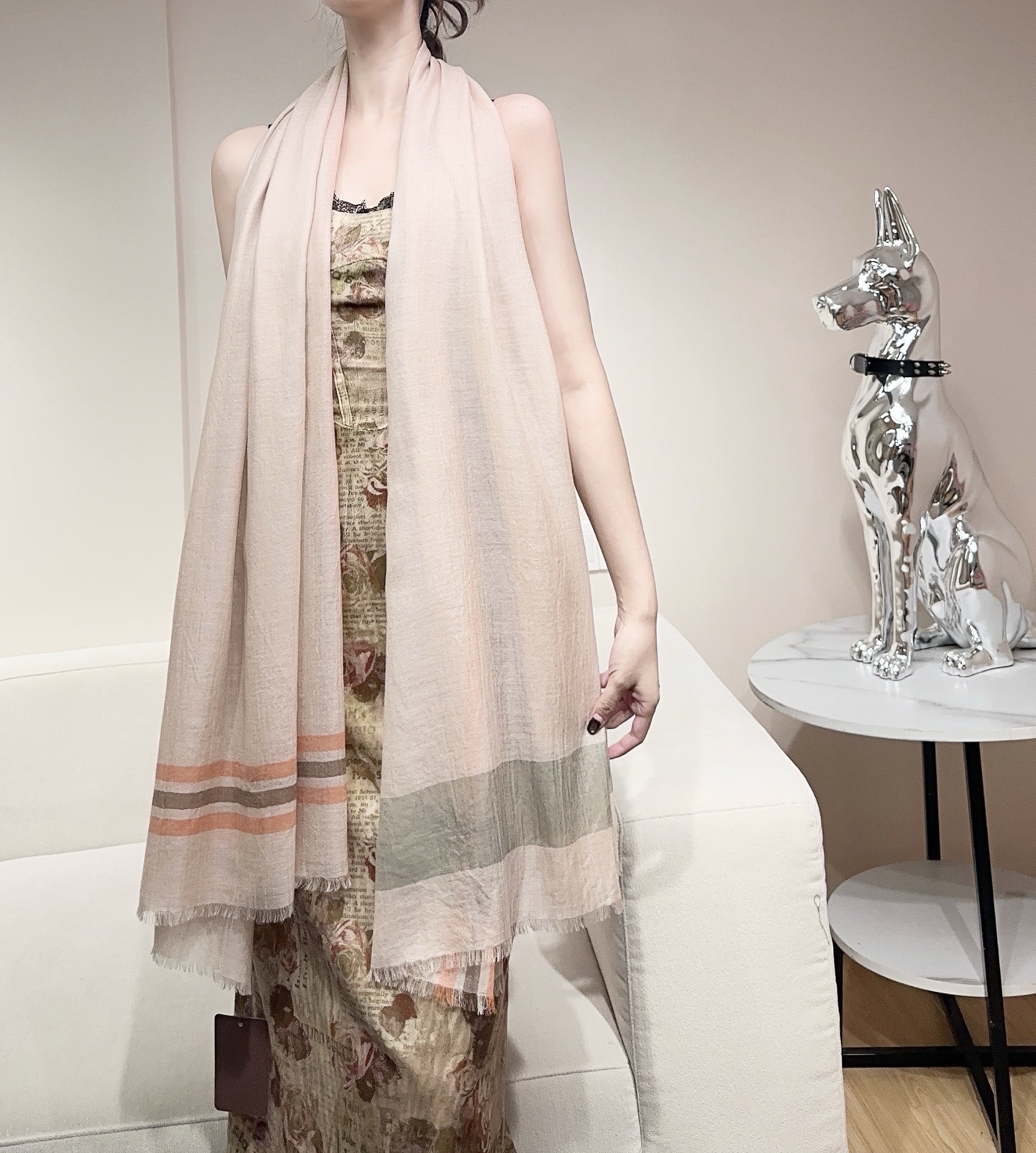 💃💃LP极品原单【LP轻盈格纹长巾】‼️♨️高尖端产物⚠️重磅呈现 ，绝无仅有 史无前例 100%纯山羊