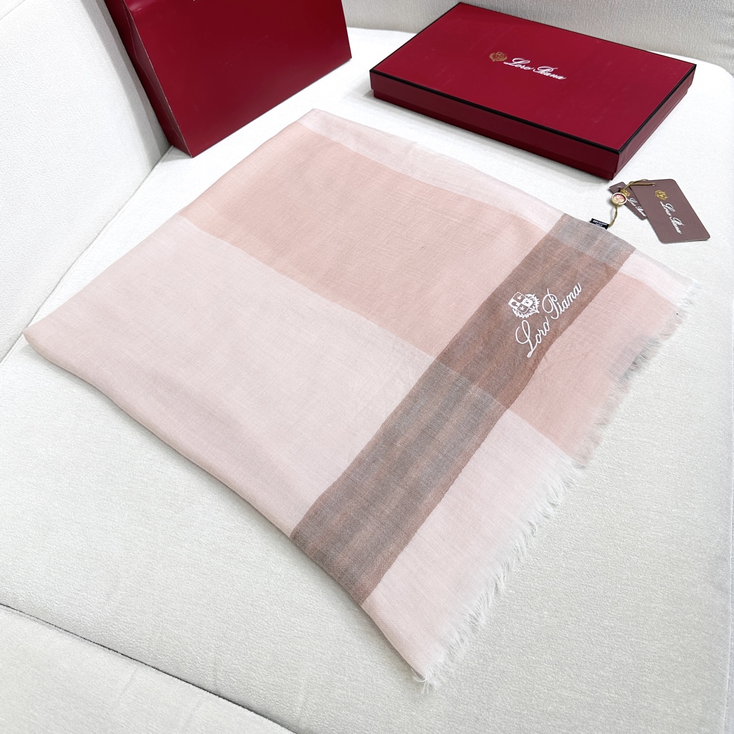 💃💃LP极品原单【LP轻盈格纹长巾】‼️♨️高尖端产物⚠️重磅呈现 ，绝无仅有 史无前例 100%纯山羊