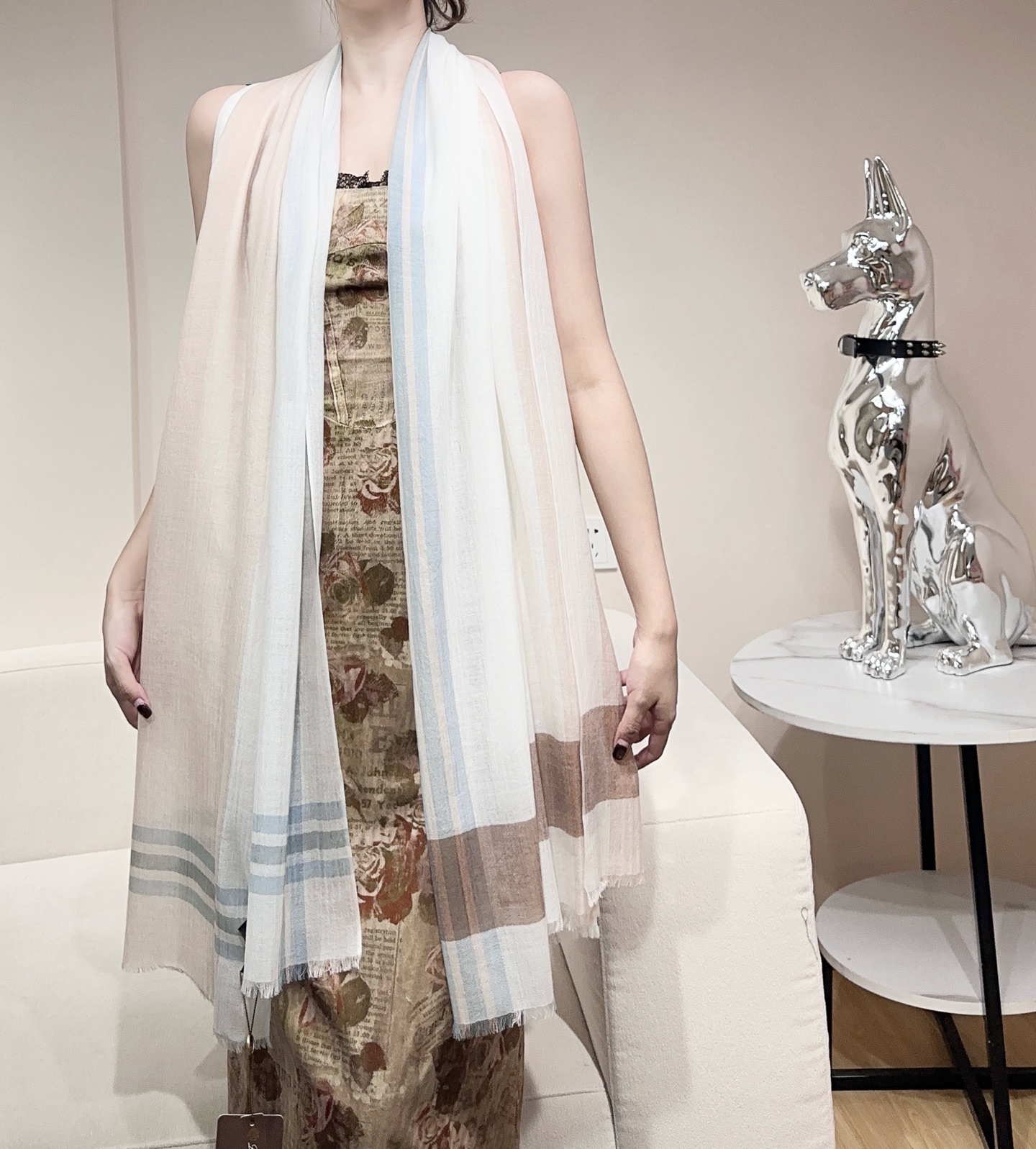 💃💃LP极品原单【LP轻盈格纹长巾】‼️♨️高尖端产物⚠️重磅呈现 ，绝无仅有 史无前例 100%纯山羊