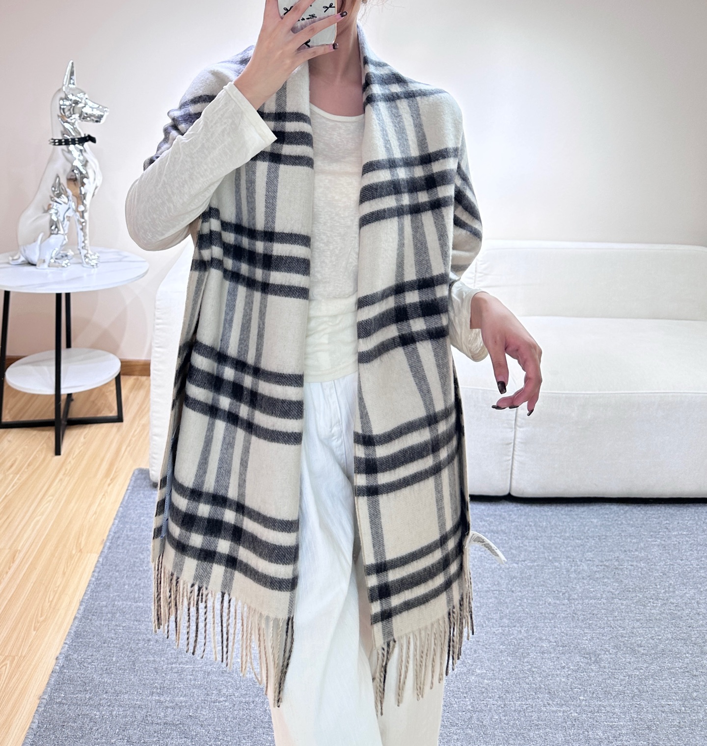❤️上新！易梦玲同款Bur新款双面两用格纹羊绒围巾，绝对是冬日里封神的一款，男女同款，配情侣款也是绝绝子