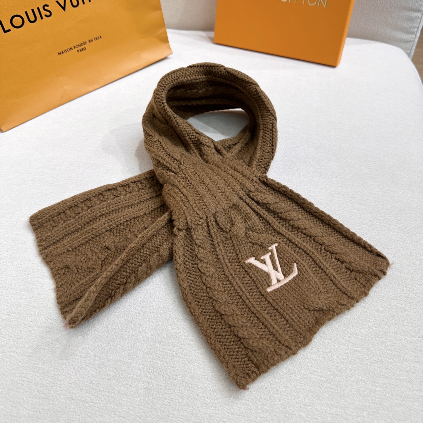 ❤️上新！LV永不冻结围脖 135*20cm 100%羊毛 Never Freeze 围巾选用柔暖羊毛 