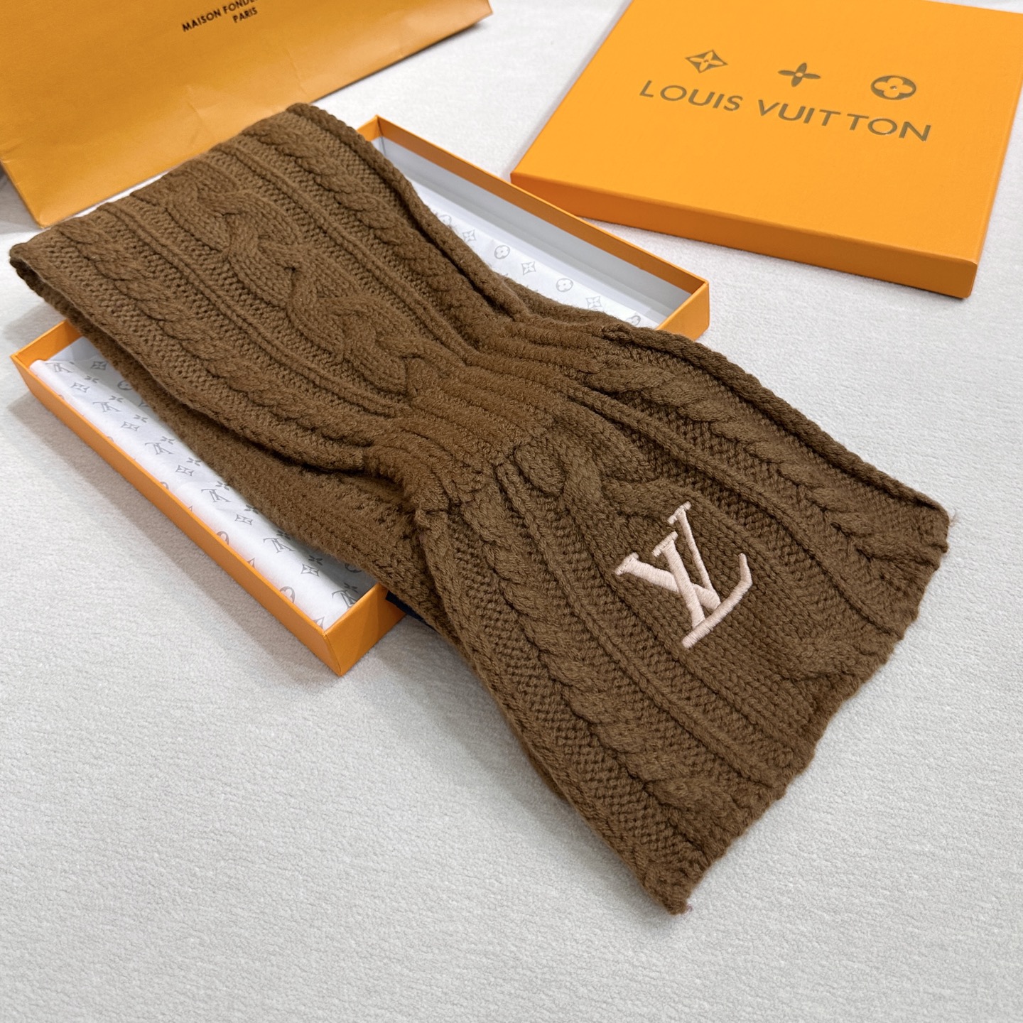 ❤️上新！LV永不冻结围脖 135*20cm 100%羊毛 Never Freeze 围巾选用柔暖羊毛 