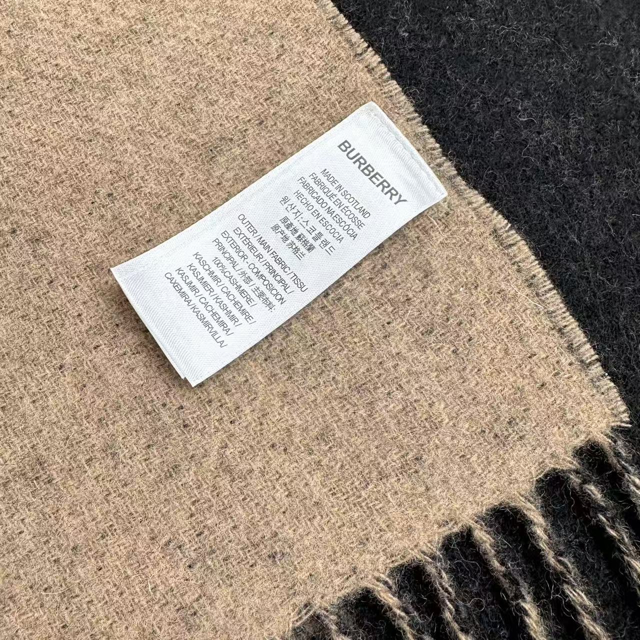 ❤️上新！高品质！Burberry · 巴宝莉新款双面羊绒围巾‼️今年的B家真的是高端Level，重磅极