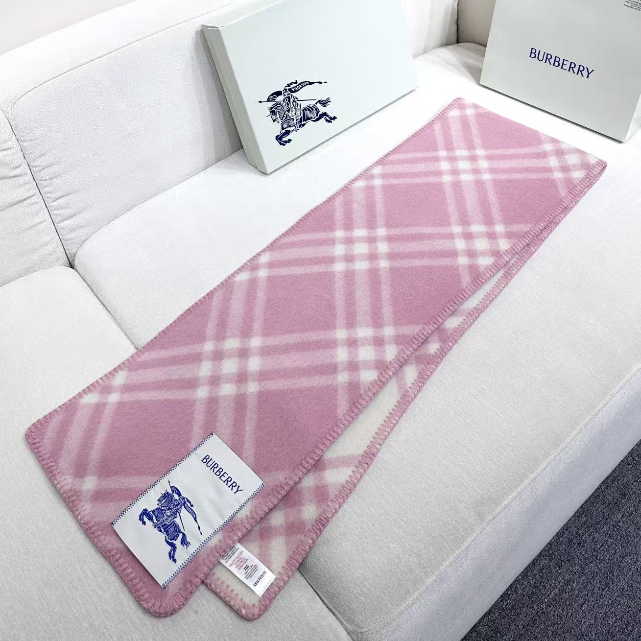 与去年帽子斗篷同一工厂订单出货，拿过的亲懂，真正的货美价优 （全智贤同款，百分百对版）Burberry可