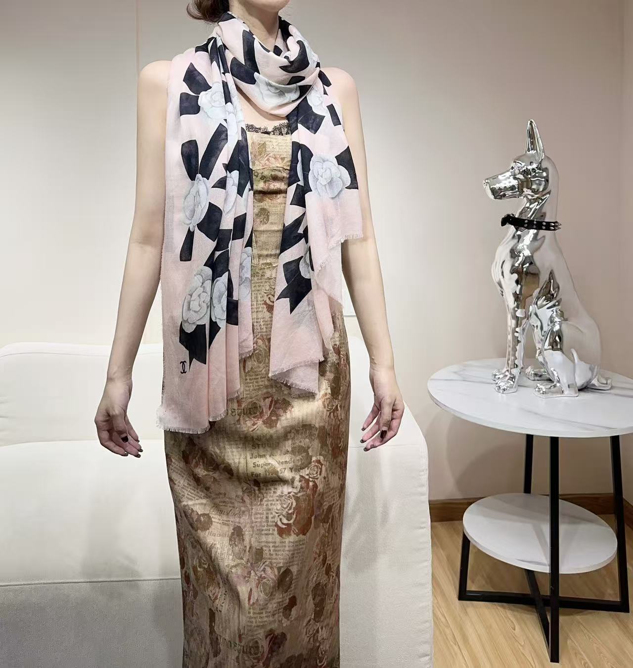 ✨上新 最新款[得意]真心赞👍【羊绒长巾】😘💍实物真心美 🎀披肩配以印花💓💃🏻无论设计喷绘都是非常到位☀