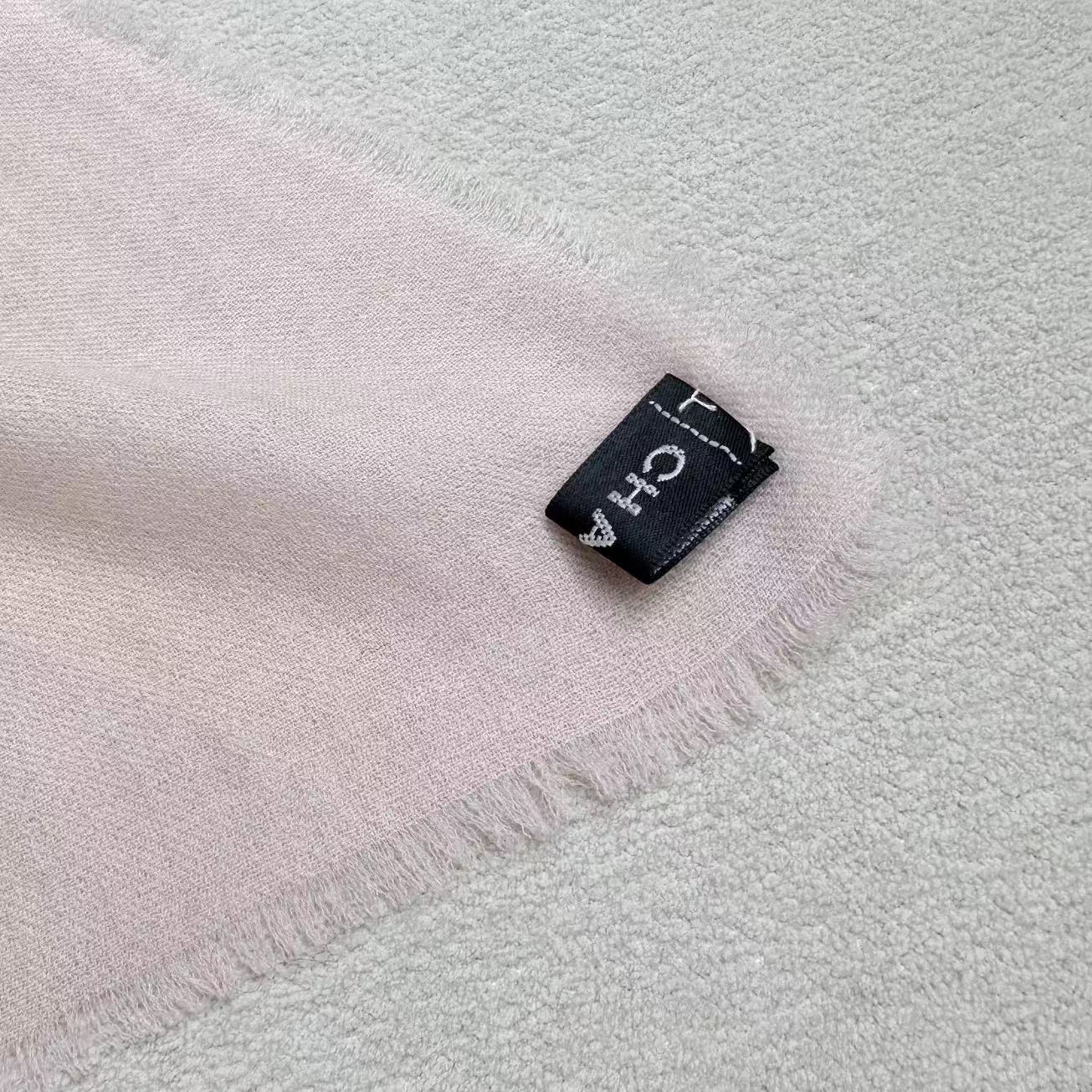 ✨上新 最新款[得意]真心赞👍【羊绒长巾】😘💍实物真心美 🎀披肩配以印花💓💃🏻无论设计喷绘都是非常到位☀