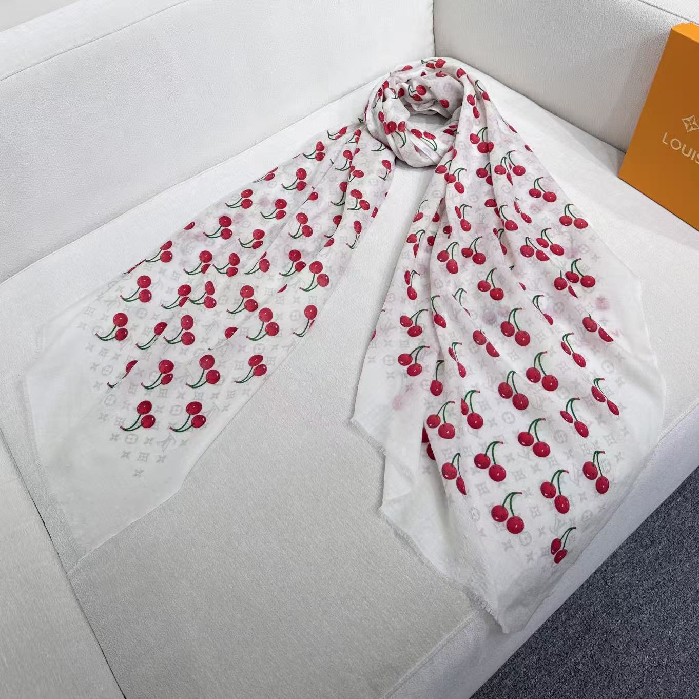 LV X TM MONOGRAMCERISE LV × TM Monogram Cerise 出自路易威