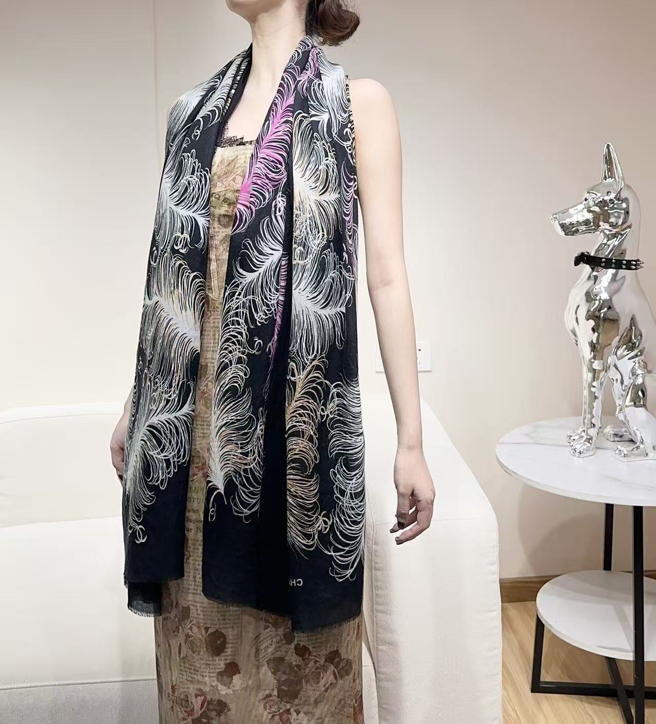 上新🌈 原版品质～～ 香奶奶专柜款～就是告诉大家这款必须收～🆕❤️ 新款长羊绒😍专柜同步🌈✨这个size