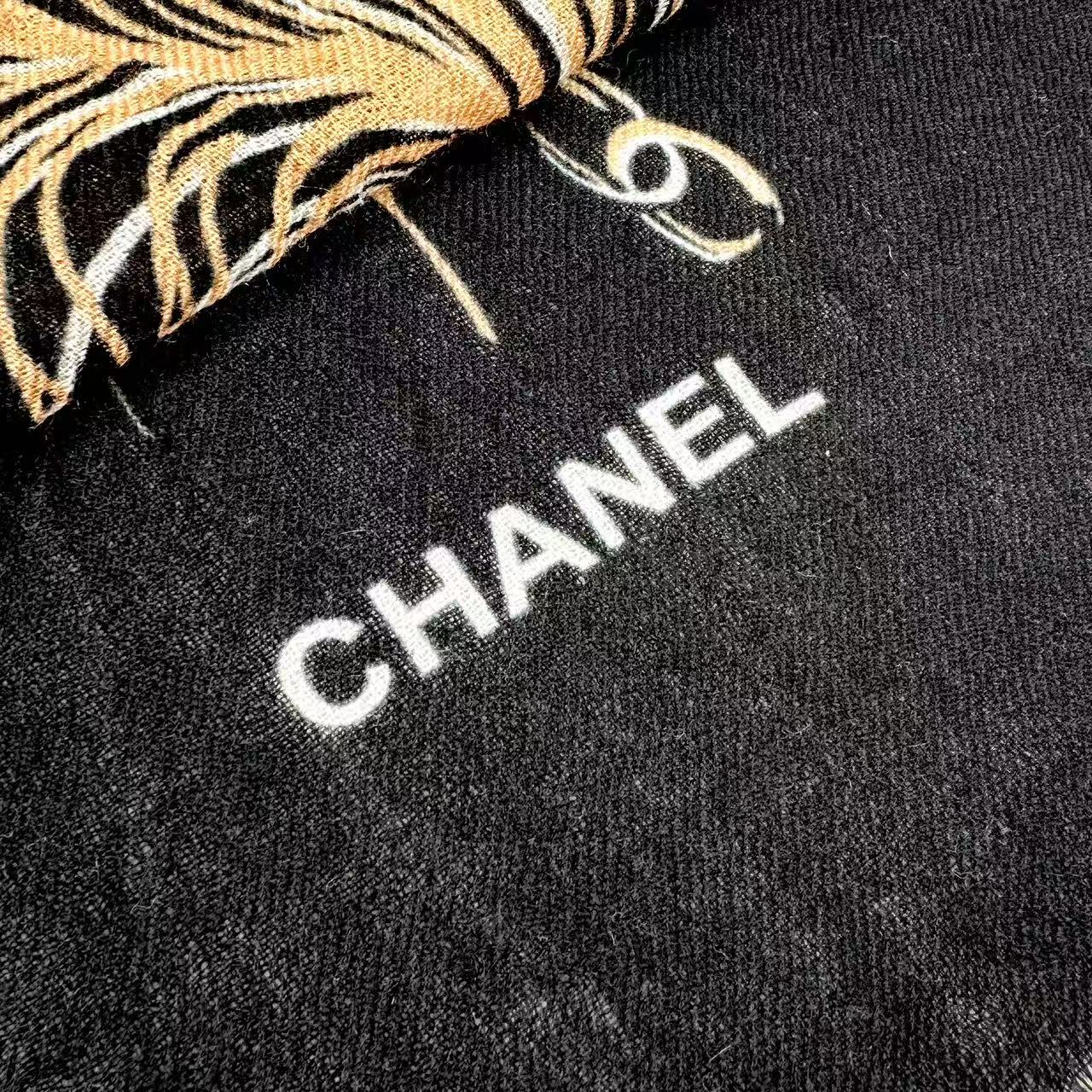 上新🌈 原版品质～～ 香奶奶专柜款～就是告诉大家这款必须收～🆕❤️ 新款长羊绒😍专柜同步🌈✨这个size