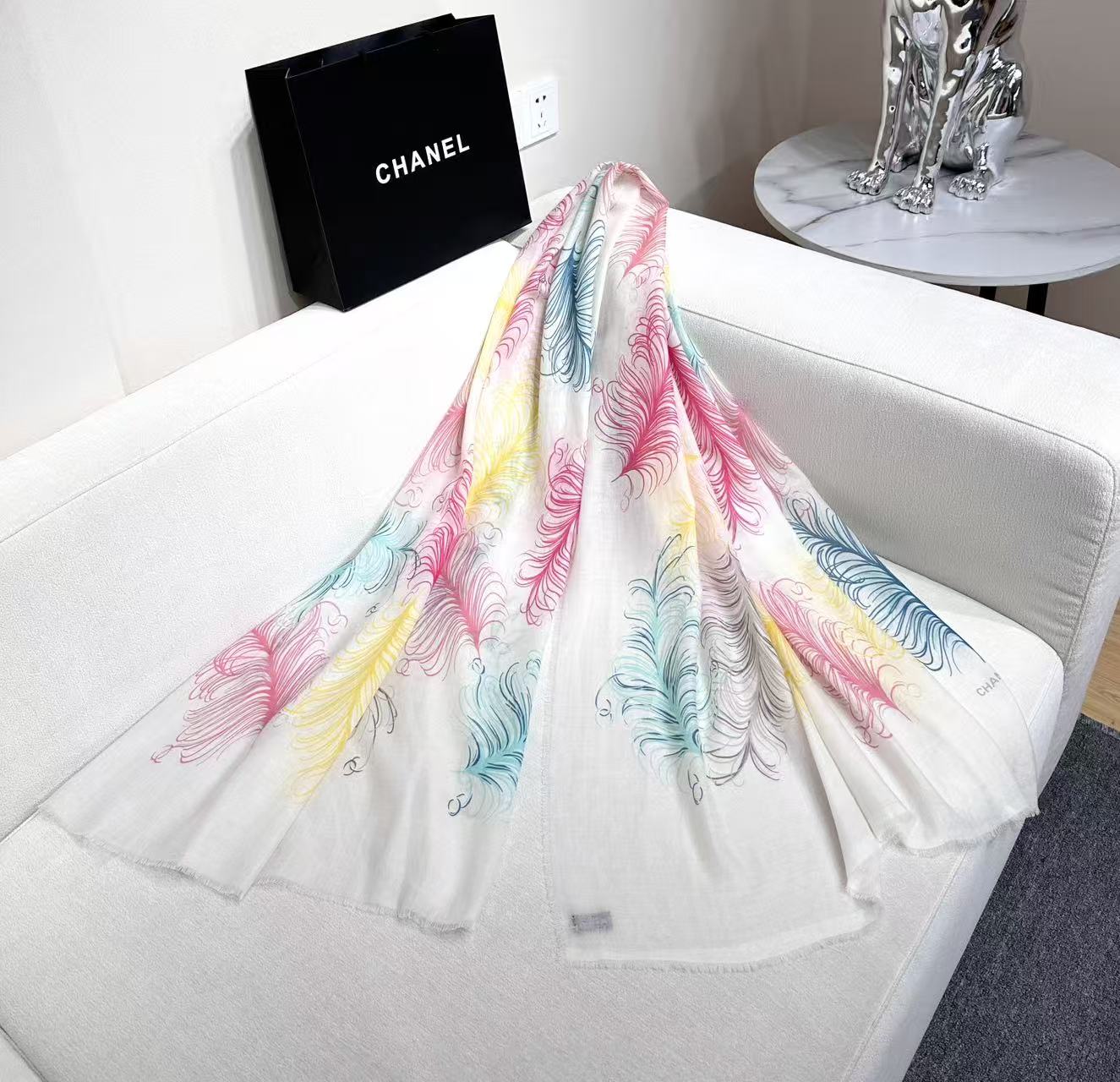 上新🌈 原版品质～～ 香奶奶专柜款～就是告诉大家这款必须收～🆕❤️ 新款长羊绒😍专柜同步🌈✨这个size