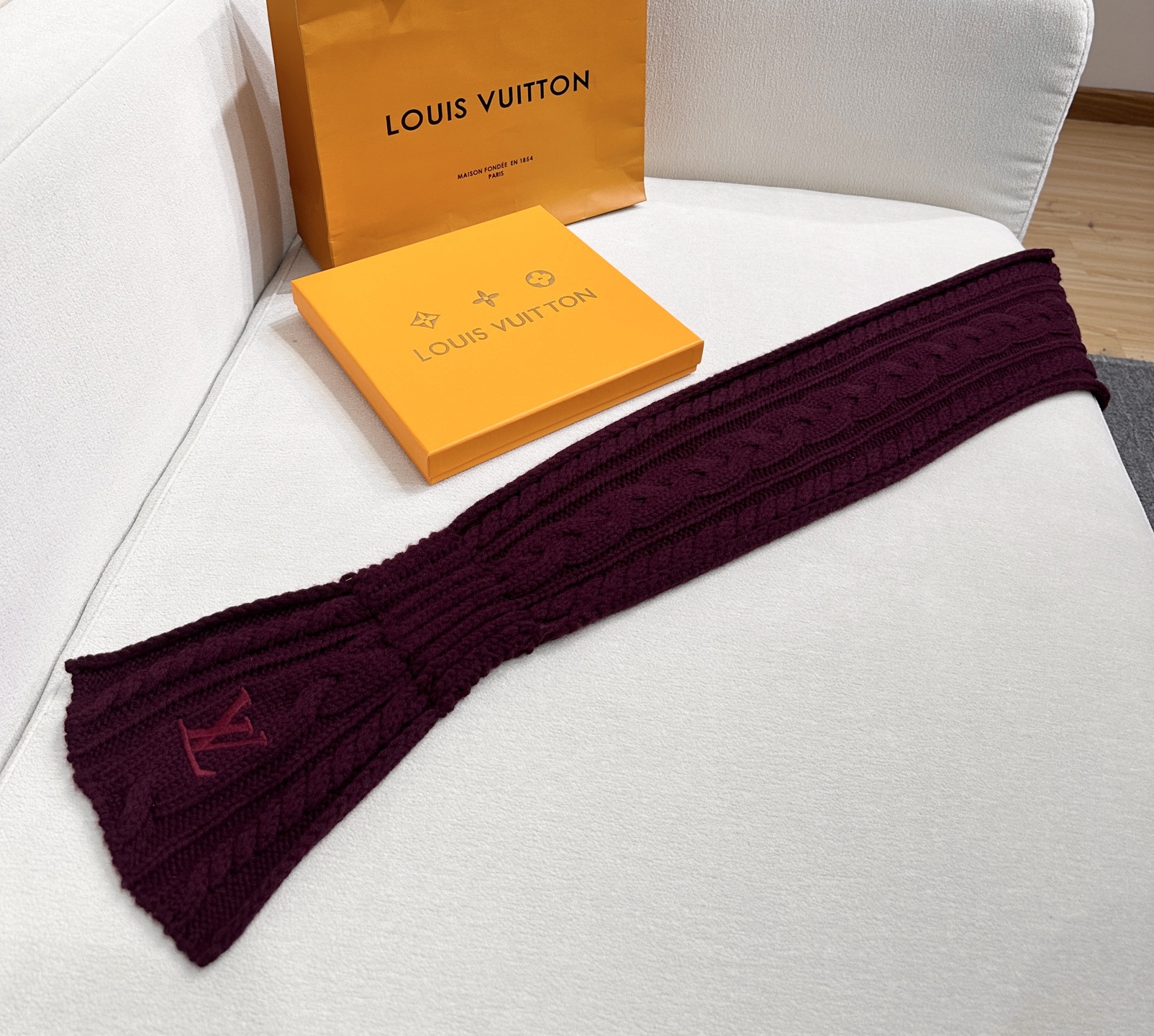 ❤️上新！LV永不冻结围脖 135*20cm 100%羊毛 Never Freeze 围巾选用柔暖羊毛 