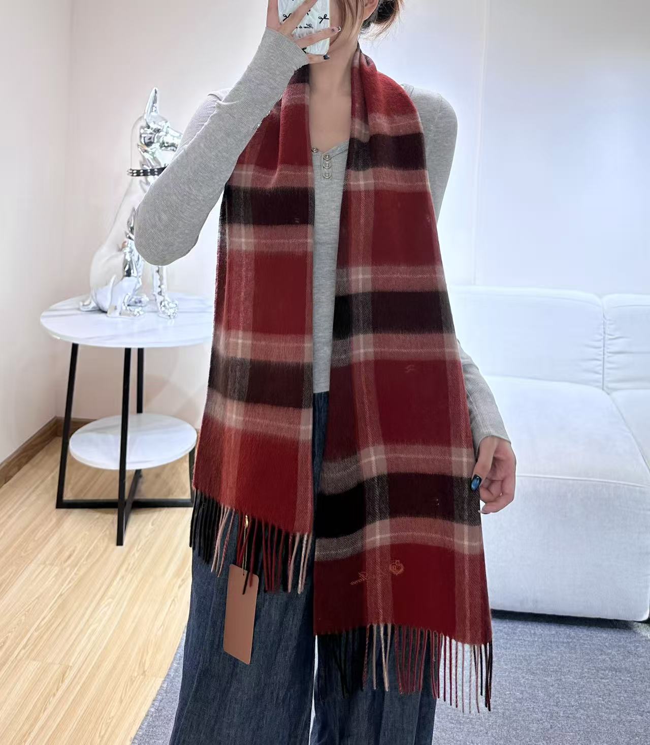 🆕Loro Piana · 【贸易公司尾单，极品山羊绒围巾披肩】送人自留都太高大上了😍重磅上新，爆款爆款