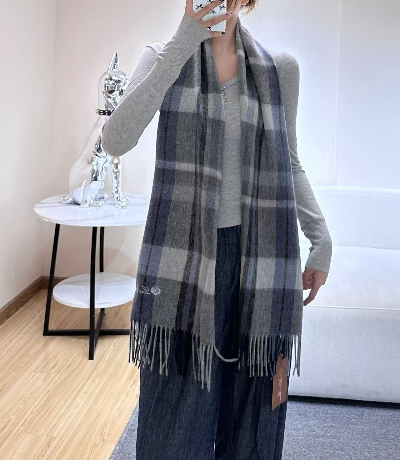 🆕Loro Piana · 【贸易公司尾单，极品山羊绒围巾披肩】送人自留都太高大上了😍重磅上新，爆款爆款