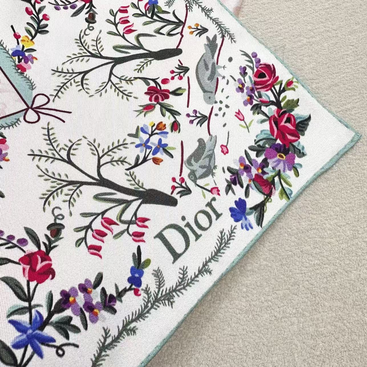 Dioramour 印花方巾90 厘米粉色桑蚕丝斜纹面料多色 Revolution Flowers 图案