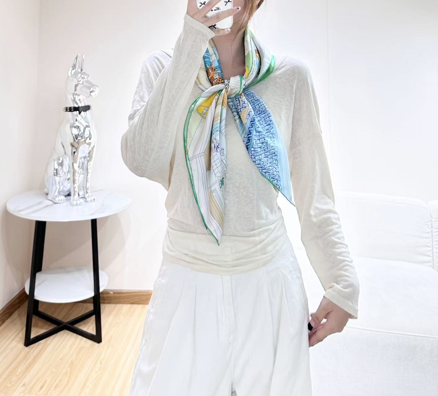 24号之谜”90方巾-Hermes 18mm顶级真丝双面同色印花