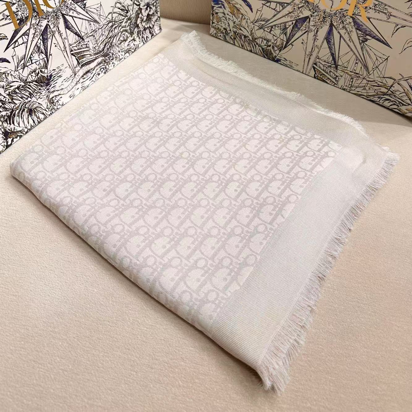❤26年秋冬新款Dior Infini 印花披肩（官方款) 尺寸：标准140cm×140cm大方巾披肩Dior Infi