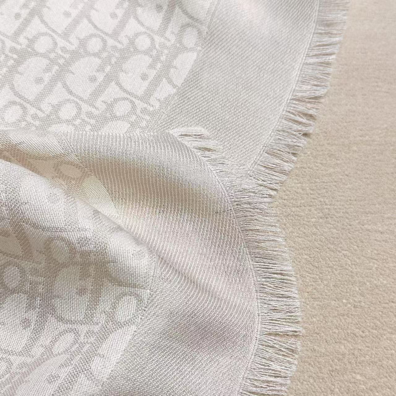 ❤26年秋冬新款Dior Infini 印花披肩（官方款) 尺寸：标准140cm×140cm大方巾披肩Dior Infi