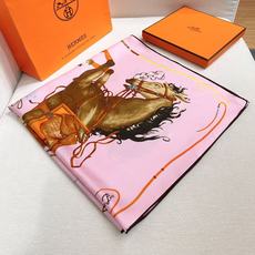 🆕 “纵意驰骋”90方巾-Hermes 丝巾名称:纵意驰骋 设计师:Thibaut Rassat 尺寸:88.5 🆕 “纵意驰骋”90方巾-Hermes 丝巾名称:纵意驰骋 设计师:Thibaut Rassat 尺寸:88.5
