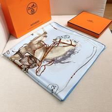 🆕 “纵意驰骋”90方巾-Hermes 丝巾名称:纵意驰骋 设计师:Thibaut Rassat 尺寸:88.5 🆕 “纵意驰骋”90方巾-Hermes 丝巾名称:纵意驰骋 设计师:Thibaut Rassat 尺寸:88.5
