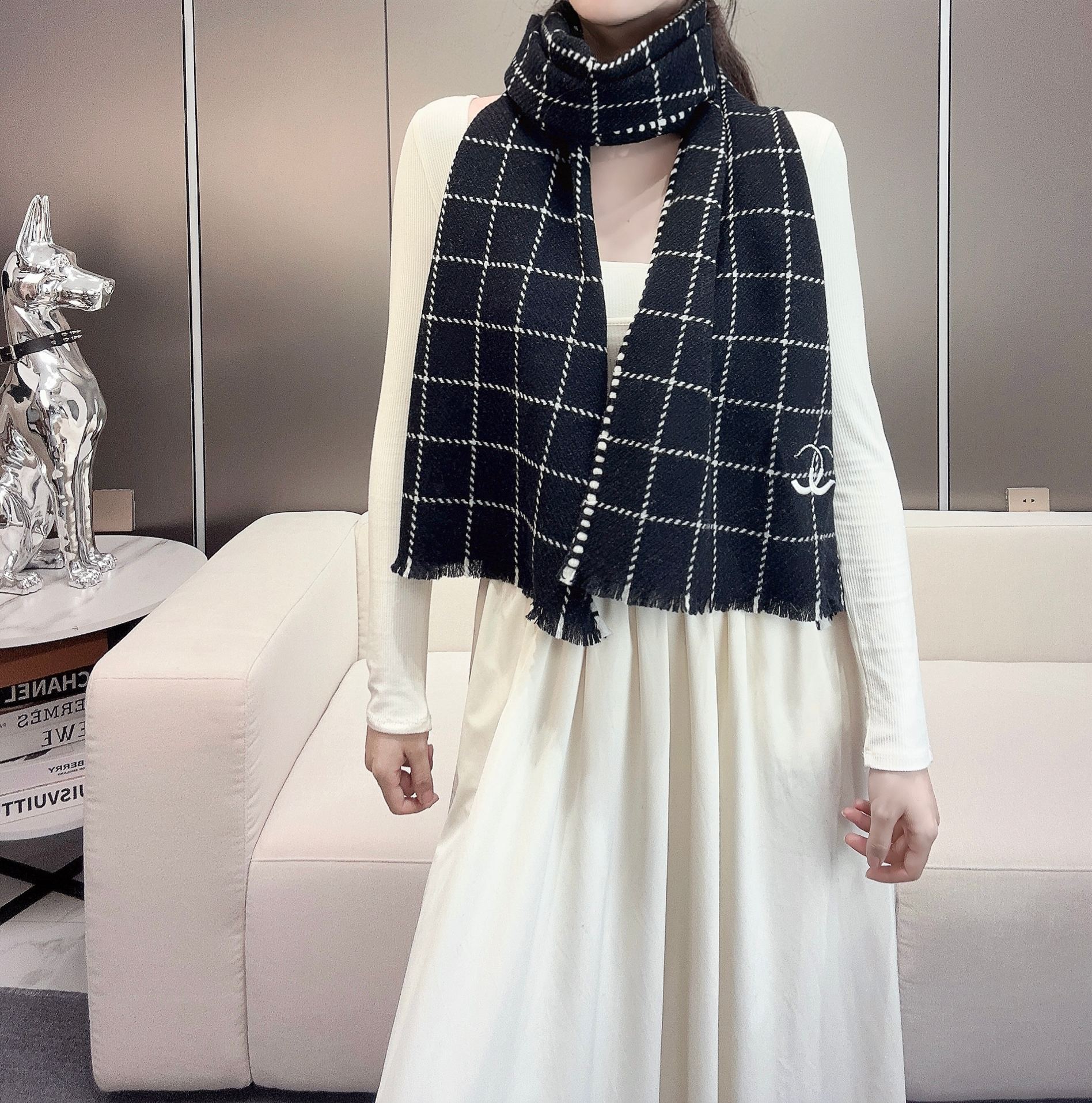 🆕  Chanel香奈儿2024系列货  专供vi🆕 P产品 ♥顶级苏格兰进口羊绒   纹路织法使围巾赋有弹性且柔软亲肤