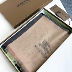 🆕 上新!2023年巴宝莉正装系列货 专供旗舰店的vi🆕 P 💍💍💍顶级苏格兰进口山羊绒 🎆无比的高贵优雅 知性的款 🆕 上新!2023年巴宝莉正装系列货 专供旗舰店的vi🆕 P 💍💍💍顶级苏格兰进口山羊绒 🎆无比的高贵优雅 知性的款