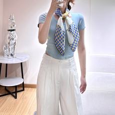 🆕 CELINE 90真丝方巾 ✨CELINE 18mm真丝方巾,采用顶级真丝,触感柔滑轻盈,透气性超赞。双 🆕 CELINE 90真丝方巾 ✨CELINE 18mm真丝方巾,采用顶级真丝,触感柔滑轻盈,透气性超赞。双