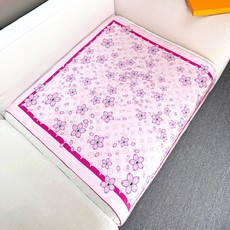 🆕 LV x TM MONOGRAM CHERRY BLOSSOM 18mm顶级真丝双面同色丝巾 本款桑蚕丝方巾以 🆕 LV x TM MONOGRAM CHERRY BLOSSOM 18mm顶级真丝双面同色丝巾 本款桑蚕丝方巾以