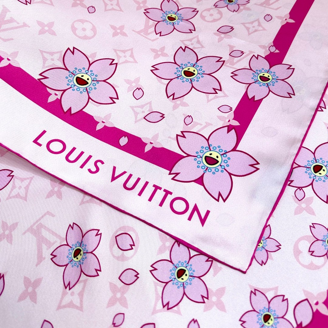 🆕 LV x TM MONOGRAM CHERRY BLOSSOM 18mm顶级真丝双面同色丝巾 本款桑蚕丝方巾以 🆕 LV x TM MONOGRAM CHERRY BLOSSOM 18mm顶级真丝双面同色丝巾 本款桑蚕丝方巾以