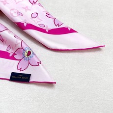 🆕 LV x TM MONOGRAM CHERRY BLOSSOM 18mm顶级真丝双面同色丝巾 本款桑蚕丝方巾以 🆕 LV x TM MONOGRAM CHERRY BLOSSOM 18mm顶级真丝双面同色丝巾 本款桑蚕丝方巾以