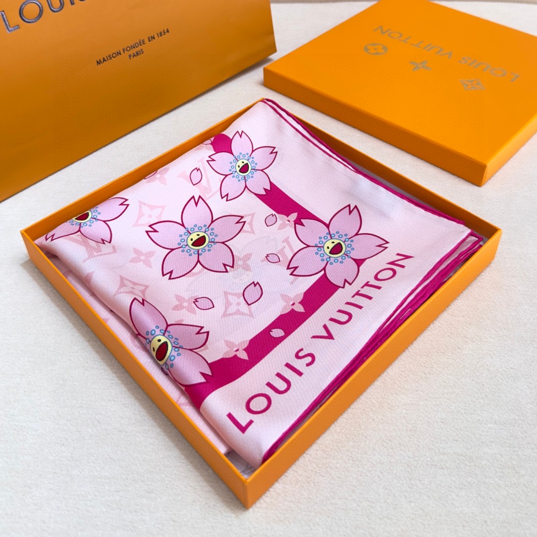 🆕 LV x TM MONOGRAM CHERRY BLOSSOM 18mm顶级真丝双面同色丝巾 本款桑蚕丝方巾以 🆕 LV x TM MONOGRAM CHERRY BLOSSOM 18mm顶级真丝双面同色丝巾 本款桑蚕丝方巾以
