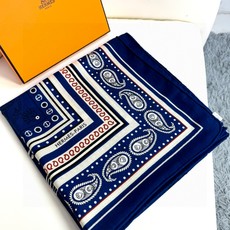 2024年专柜同步 Hermes【双面同色 顶级丝绒方巾140推荐💕顶级工艺超值‼️爱马仕专柜爆款🎁🎁羊绒方巾💟立体呈现 2024年专柜同步 Hermes【双面同色 顶级丝绒方巾140推荐💕顶级工艺超值‼️爱马仕专柜爆款🎁🎁羊绒方巾💟立体呈现
