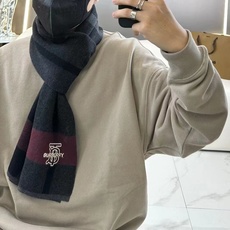 Burberry爆款上新 高端男士围巾👍【TB羊绒格纹】独家牛货🐂 奢华尽在尺寸之间,高端品质‼️具有超高羊绒品质才会 Burberry爆款上新 高端男士围巾👍【TB羊绒格纹】独家牛货🐂 奢华尽在尺寸之间,高端品质‼️具有超高羊绒品质才会