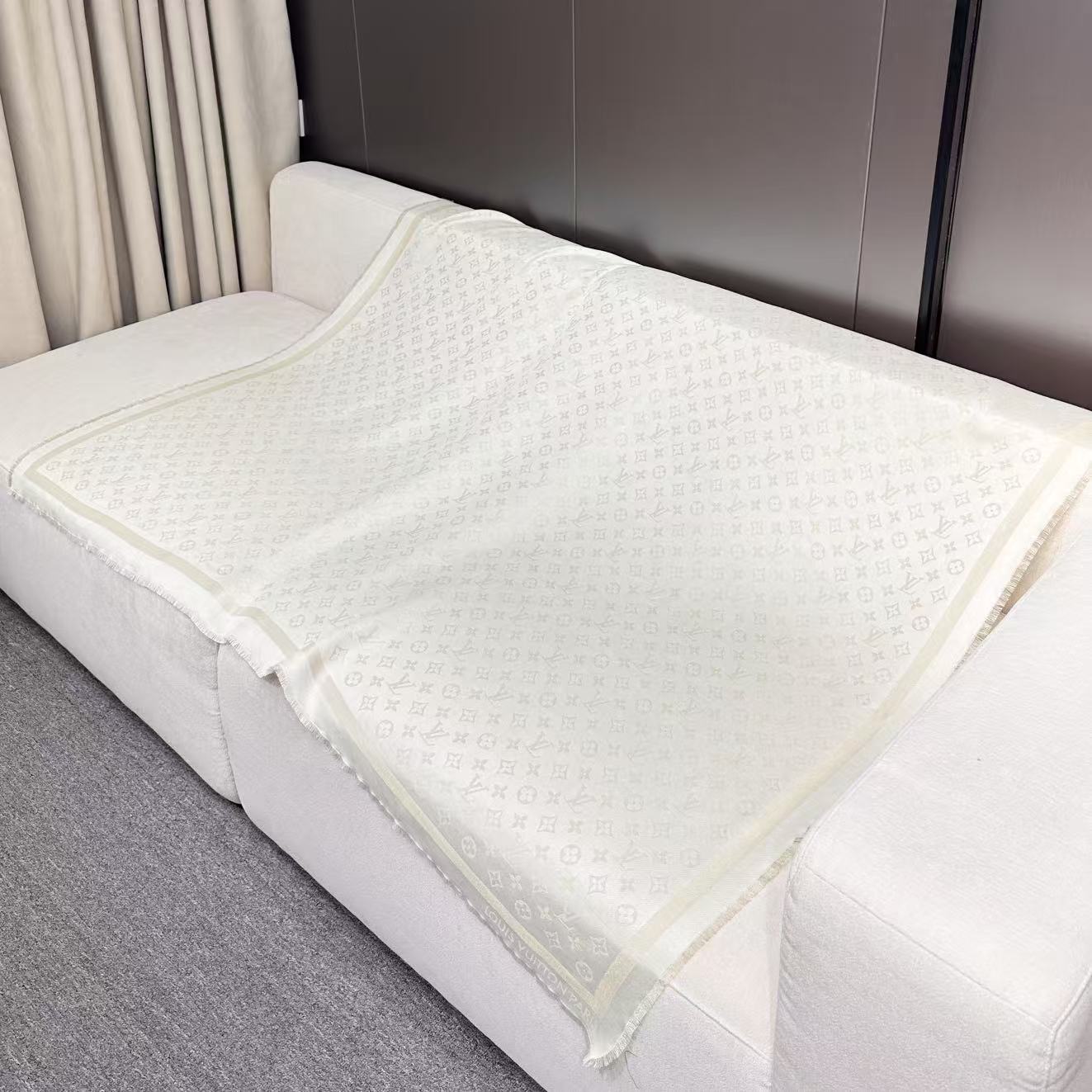 ❤专柜六色到货！LV路易威登极品硬货❗️品质极好极好的❗️经典Monogram图案风靡了全世界。是个人都见过的一款 可是