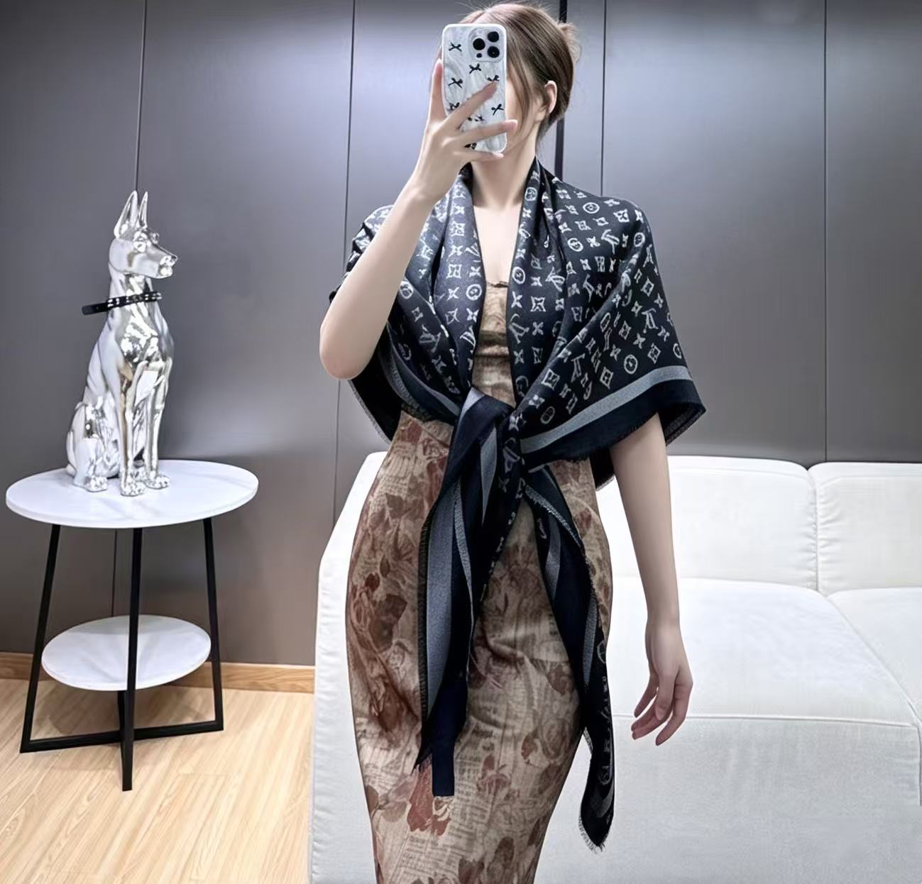 ❤专柜六色到货!LV路易威登极品硬货❗️品质极好极好的❗️经典Monogram图案风靡了全世界。是个人都见过的一款 可是 ❤专柜六色到货!LV路易威登极品硬货❗️品质极好极好的❗️经典Monogram图案风靡了全世界。是个人都见过的一款 可是